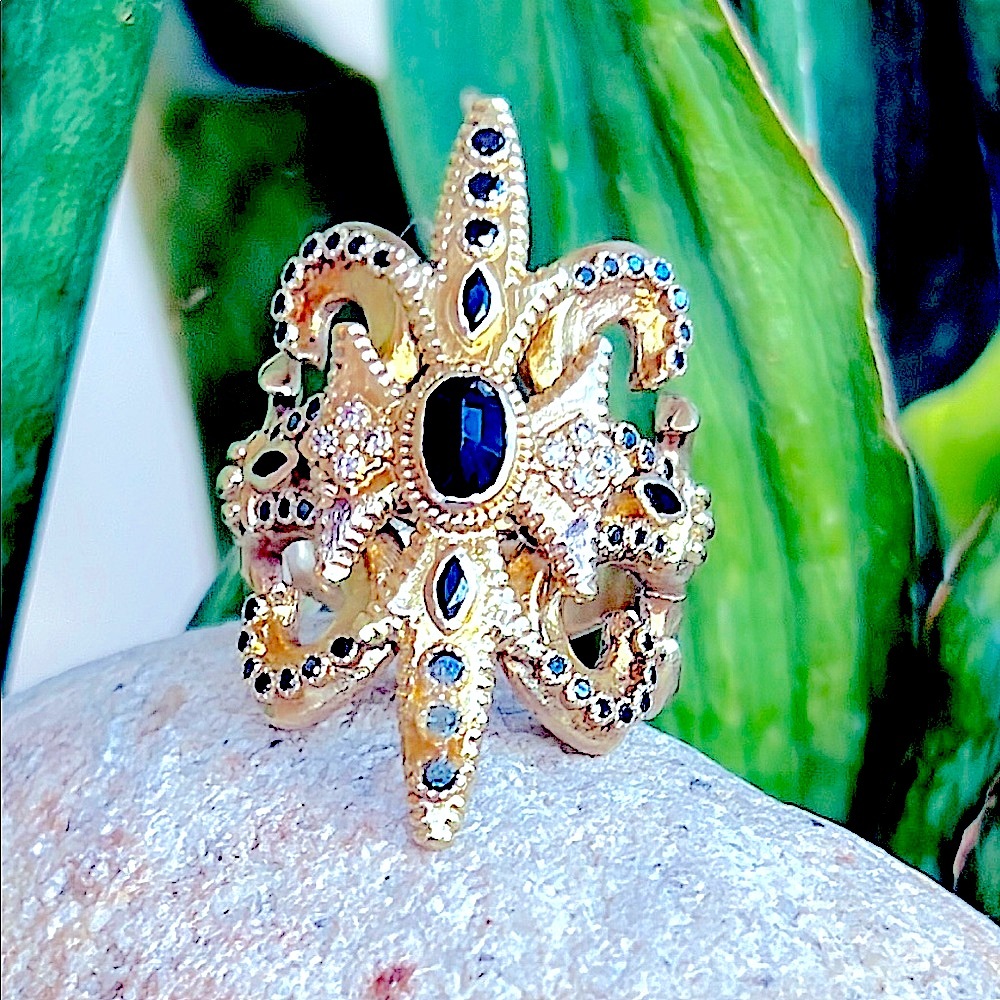 18k Gold diamond and sapphire Fleur-de-Lis Ring - Picture 9 of 17